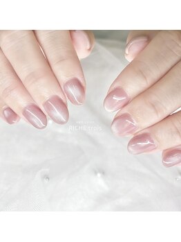 リッシュ トロワ(RICHE trois)/くすみ微粒子マグオフィスネイル