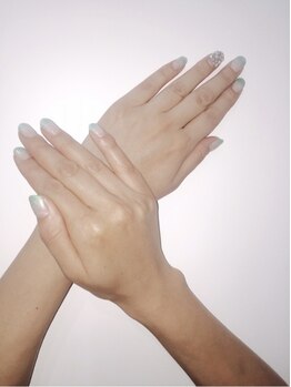 クイーナクルー(QUEENA CLUE)/気になる指の毛もサヨナラ！！