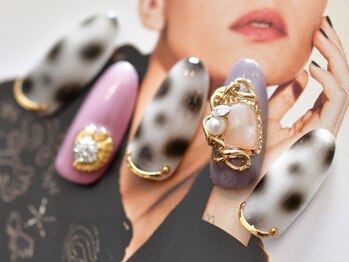 ネイルサロンラグジュアリー 梅田店(LUXURY)/ふわふわダルメシアン