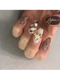 staff’s nail