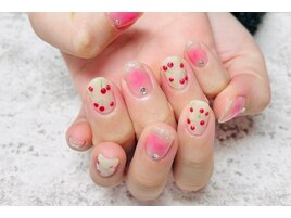 さくらんぼネイル