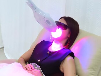 ピュアティス(PURETETH)/施術中