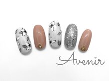 アヴィニール 表参道(Avenir)/上品フラワー　ネイル