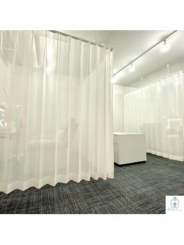 イージーホワイトニング 新宿店(easy whitening)/施術ブース【新宿/西新宿】