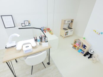 ブレフィー 毛馬店(Brefee)の写真/ママも楽しめるネイルタイムをご提供…*おもちゃや動画も完備◎お子様と一緒にリラックスして過ごせます☆