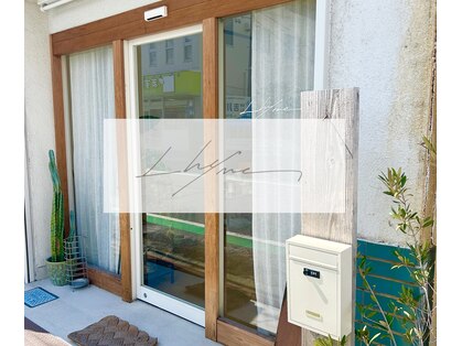 リム(LHYME)の写真