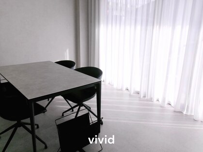 ヴィヴィッド(vivid)の写真
