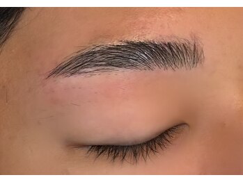 アトリエ ハルミナ(atelier harumina)/ストレート眉