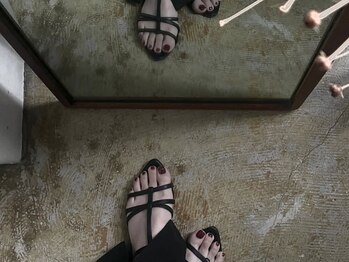 ハイ アイムファイン(Hi, I'm fine.)の写真/【Foot★定額ジェル¥9,900～】フットバス&ケア込◆サンダルシーズンはハイセンスな足先でワンランク上へ。