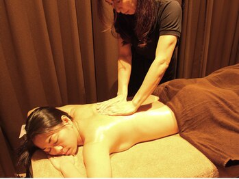 ラクシア(RAKUSIA)/極上アロマボディ