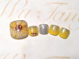 ひまわりネイル￥9600