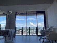 眺めのいい清潔感あるサロンです。