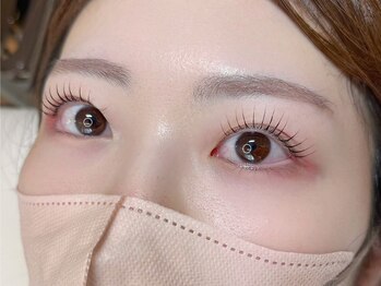 フィズ アイ ビューティ豊橋山田店(fiz)/似合わせ｜まつ毛パーマ