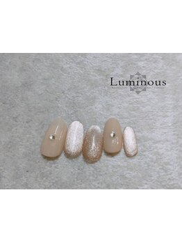 シンプル系（オフィス・日常）が得意