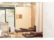 ナチュラルブラウン整骨院/