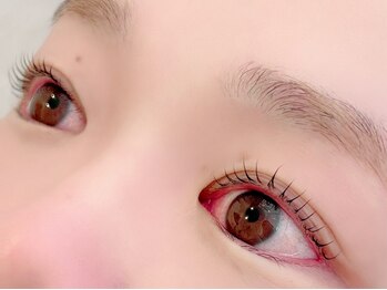 ソエル(soel)の写真/自まつ毛が伸びたような自然な仕上がりで、上品な目元を演出♪まつ毛への負担を最小限に抑え、モチの良さ◎