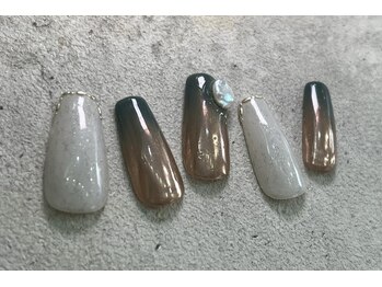 エイト(8)/Hand定額¥11800