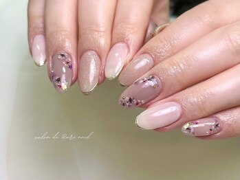 サロンドルリネイル(salon de Ruri nail)の写真/【ご新規様オフ無料★】旬のデザインサンプル多数♪持ち込みOKのアートコースも好評！再現度の高さに感動◎