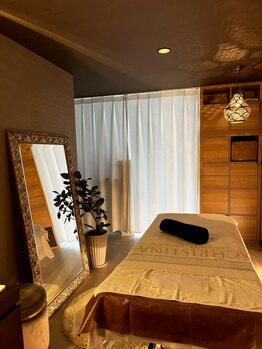 ビエル(BIERU)の写真/心地よいフェザータッチで深いリラックスを…◇アロマの力で全身のリンパを流し、血行促進＆むくみ改善！