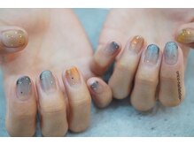 ウリコ ネイルアトリエ(urico nail atelier)の雰囲気（キレイな色味を纏ってまるでアクセサリーのように…）