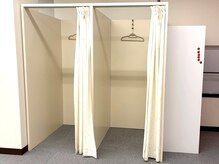 スタジオレッツ(Let's)の雰囲気（お着替えスペースも完備しております♪【ヨガ/整体/腰痛】）