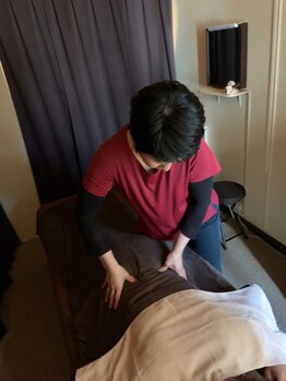 楽々癒し体 ソレイユ/腰痛、背中が痛む方へ