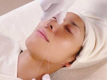 サロン ド アム(Salon de Ame)の写真/【山梨/甲府で稀少なシルク糸脱毛】お肌に優しいシルク糸で、うぶ毛と一緒に古い角質や毛穴汚れも除去◎