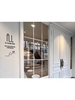 ゆったり空間で施術が受けられるサロン