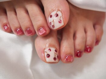 グラシアス(Gracias)の写真/フットバス付きでリラックスしながら施術。足元を美しく整え気分もアップ♪