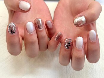 ティンク 大船店(Tink)/シルバー×ホワイト