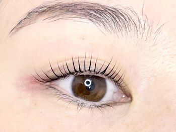 アイラッシュ フラフィー(fluffy)/パリジェンヌラッシュリフト