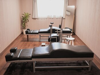エメサロン いけだ筋整復所(aimer Salon)の写真/つらい肩こり・腰痛に。遠慮なくお悩みを伺います。自律神経に働きかけ心地よい癒やしを★