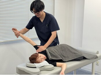 堺 三国ヶ丘駅前整体院の写真/最新姿勢分析で歪み・ズレを徹底分析◎骨格・筋肉にアプローチし身体の歪みを整える整体で肩こり&腰痛改善!