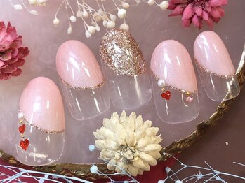 ネイルサロンジンジャー(Ginger)/ハートナナメネイル