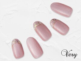 キラキラフレンチネイル