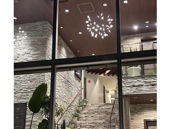 サロン ド エスポワール(salon de espoir)/建物外観