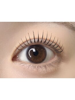 ナチュラル上品な目元にしたい