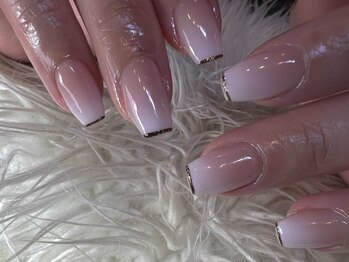 ネイルサロン アール(NAIL SALON R)の写真/どんなカラーもムラなく仕上がる!!極上潤艶グラデ◇オフィスネイルに特におすすめです!