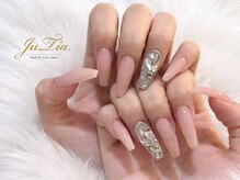 ジュティア ネイル バイ リブレイズ 京都市役所前(JuTia Nail by Live raise)の雰囲気（ワンカラー/ハンドケア/長さだし/フレンチ/ワンホン/オフィス）