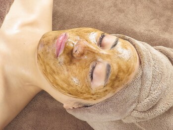 アンフィニ 麻布十番(Infini)/フェイシャル：ハーブピーリング