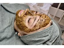 ビズビズ(bizz bizz)/ハーブピーリングにきび肌ケア