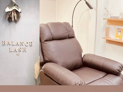 バランスラッシュ(BALANCE LASH)の写真