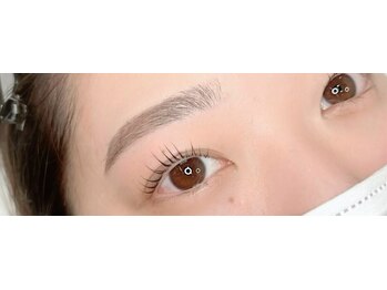 chilsipsaの写真/《まつ毛と眉毛のセットクーポンがオススメ》下向きまつ毛を根本からしっかり上向きに◇プライベート空間