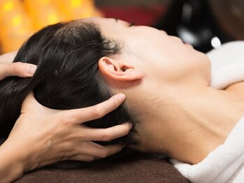 アヤイロ。【ドライヘッドスパ&リラクゼーションサロン】天満橋 《4月17日OPEN》/耳元のツボから心身を調律