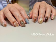 エム アンド ディー 武蔵小杉店(M&D)/贅沢なニュアンスネイル