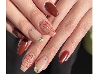 サララ(SALALA)/デザインネイル♪