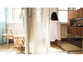 コトンアトリエ アイ アンド ビューティー(COTON atelier eye & beauty)/美容室内のサロン