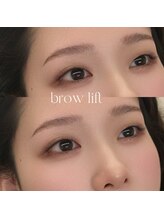 ユリム(yurim)/ハリウッドブロウ