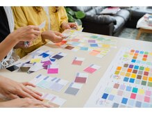 大切な日に使うベストカラーを120色の中から厳選していきます