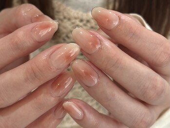 コンフィ(comfy)/桃ネイル